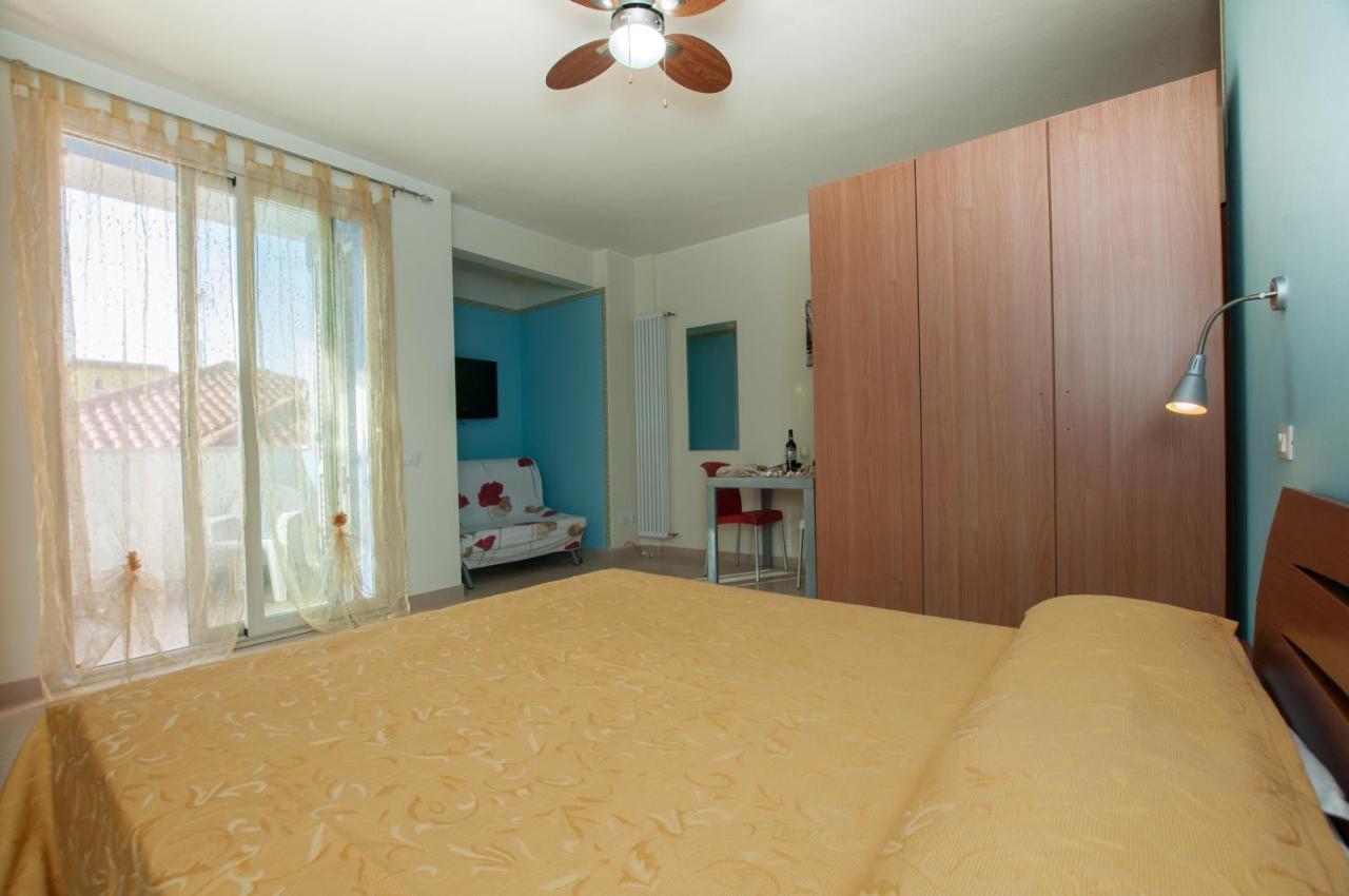 Residence Blu Marine Rimini Exterior photo
