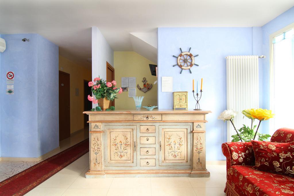 Residence Blu Marine Rimini Exterior photo
