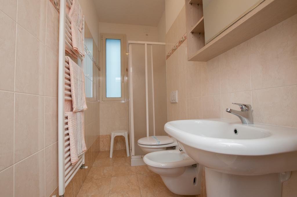 Residence Blu Marine Rimini Exterior photo